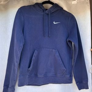 NIKE WOMEN'S SPORTSWEAR FLEECE HOODIE - NAVY BLUE SMALL